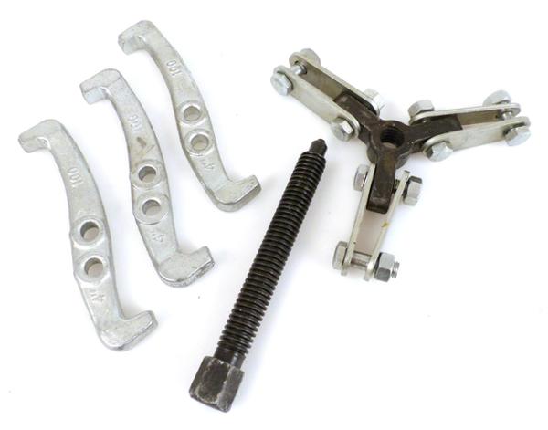 Extracteur 3 griffes 100 mm pour roulement, pignon, volant moteur PRECI 211509